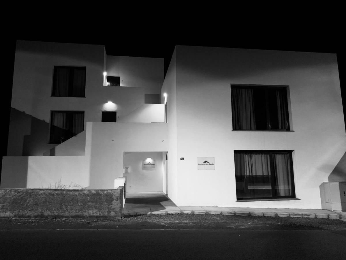 Apartamentos Basalto Мадалена Экстерьер фото